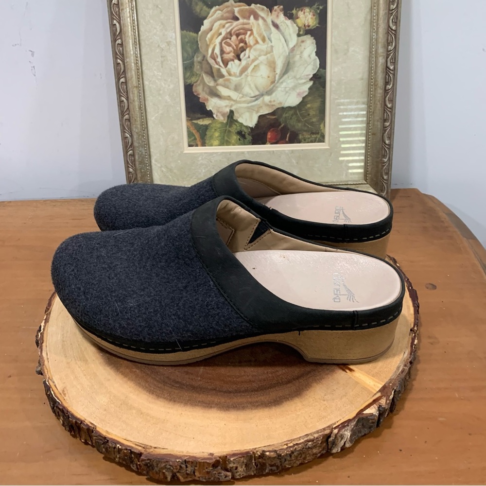 Dansko Bethann Charcoal Gray Wool‎ Blend Women’s size 41 Comfort Clogs Shoes - Picture 3 of 8